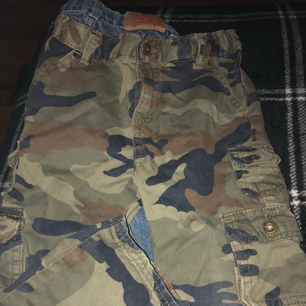 3T Camo Cargos